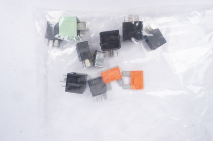 2011 - 2014 AUDI A8 QUATTRO FUEL PUMP RELAY 4H0 851 253A 4H0 951 253C OEM
