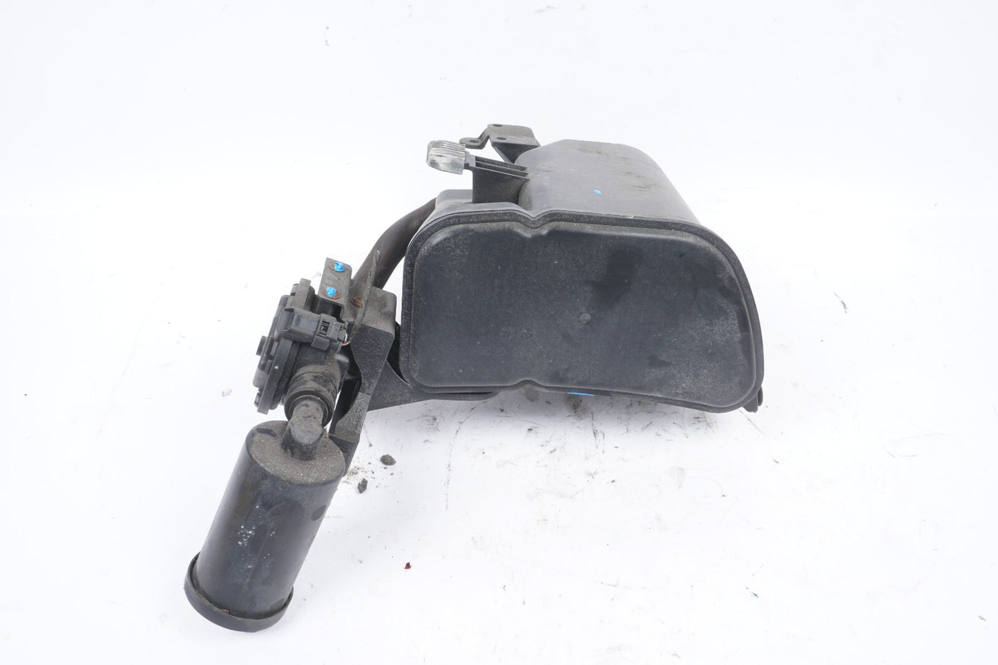13 - 18 BMW 650i Fuel Vapor Evaporator Emission EVAP Canister OEM