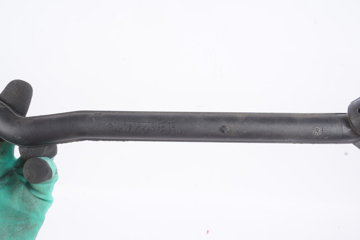 11-17 Mercedes W222 S550 CL550 E550 Air Intake Duct Pipe Right 2780940991 OEM