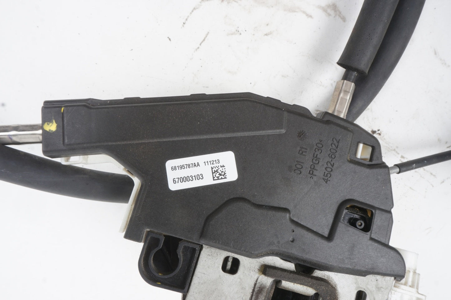2014 - 2017 Maserati Ghibli 3.0L Front Right Door Lock Latch Actuator 670003103
