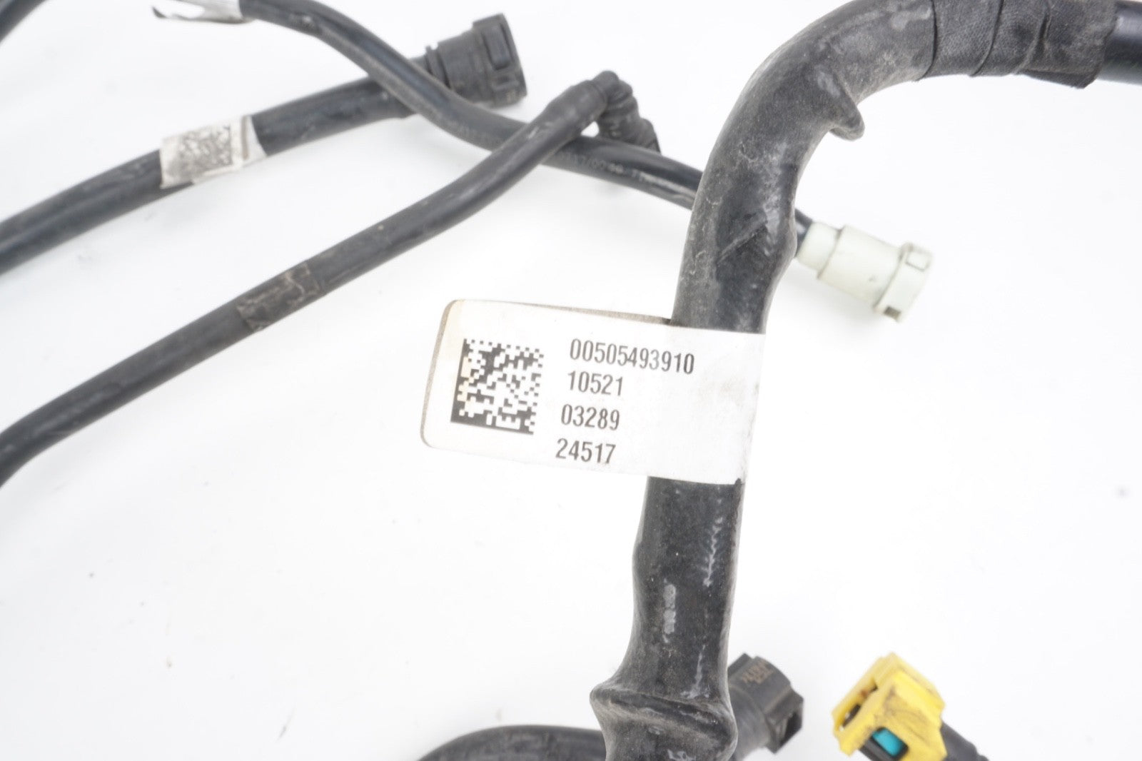 2017 - 2021 ALFA ROMEO GIULIA 2.0L FUEL LINE PIPE HOSE CONNECTOR  OEM