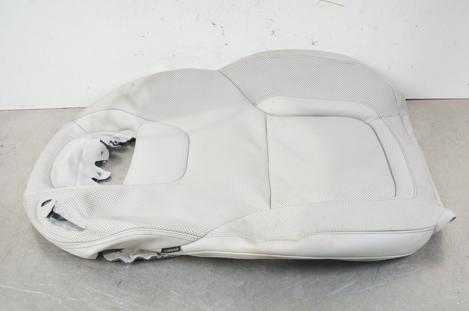 2013-2020 MERCEDES SL CLASS R231 FRONT RIGHT SEAT UPPER CUSHION VENTED GRAY OEM
