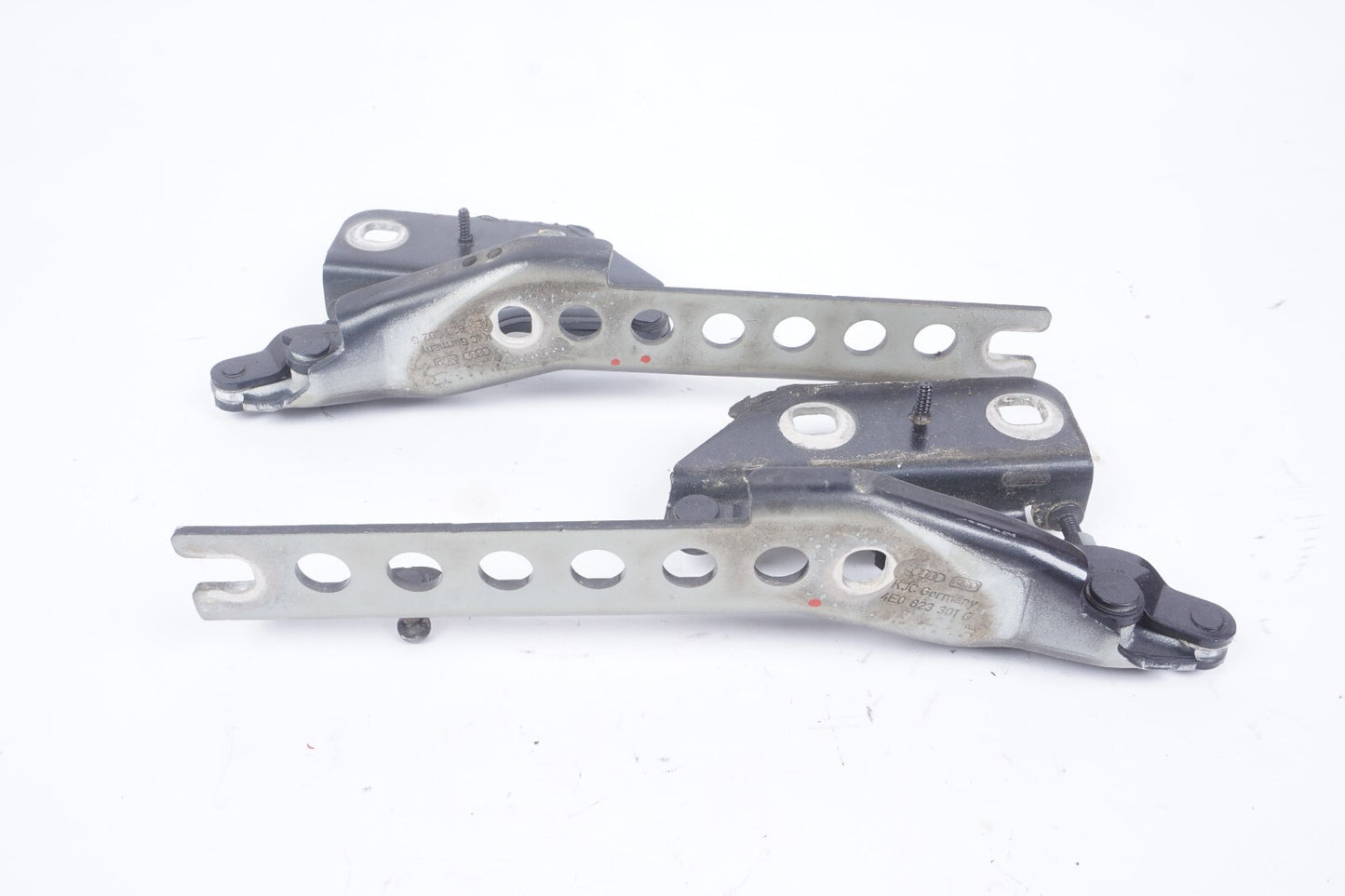 2004  - 2010 Audi A8 A8L Hood Hinge Left & Right OEM