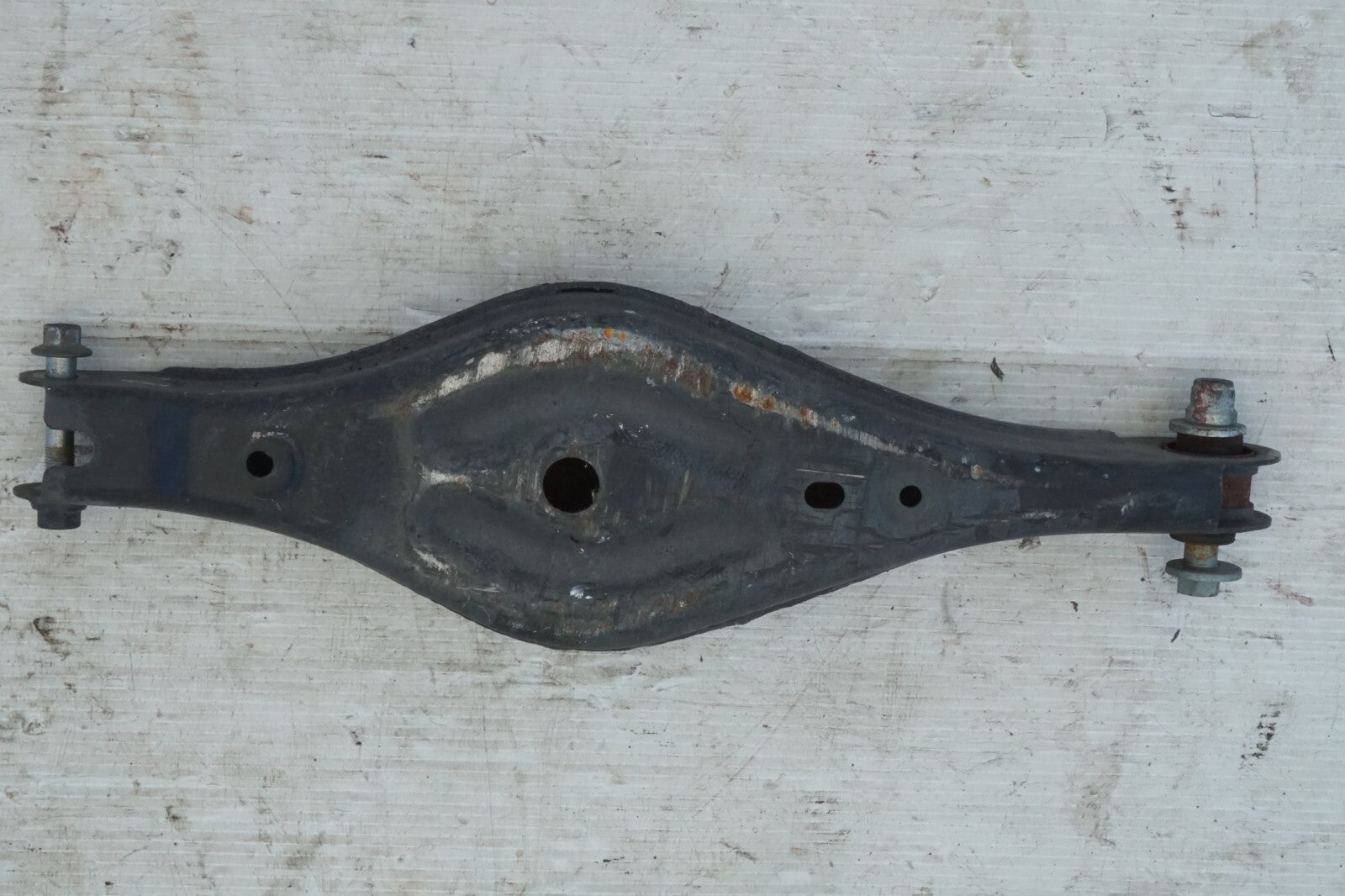 2014 - 2017 HONDA ODYSSEY REAR LEFT DRIVER SIDE LOWER CONTROL ARM OEM