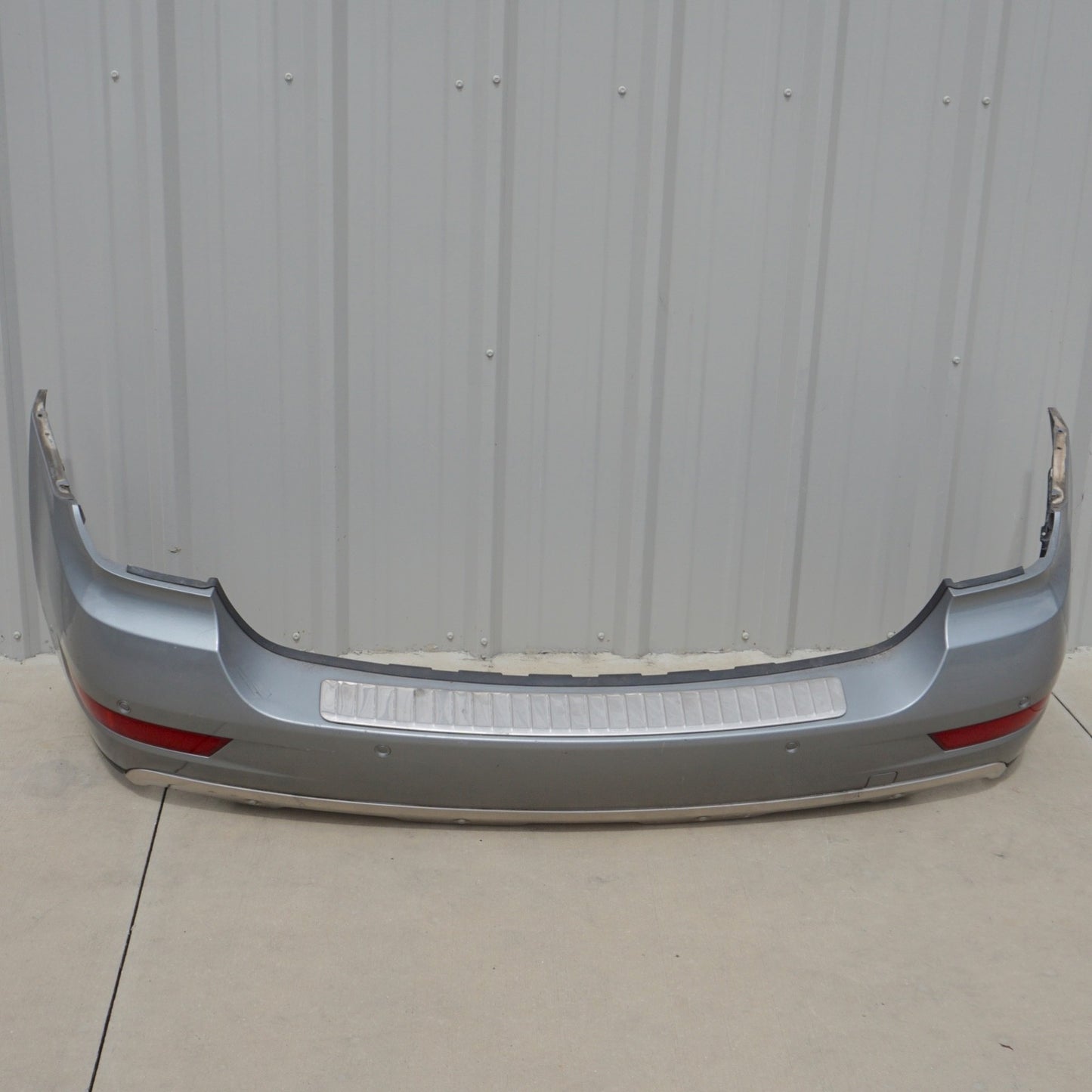 09-11 Mercedes W164 ML350 ML320 ML550 Base Rear Bumper Cover Assembly OEM