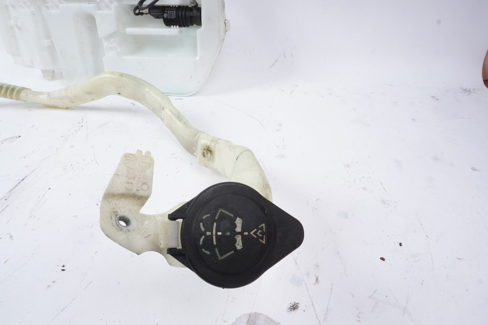 2012 - 2018 BMW 650i 640i Windshield Washer Reservoir Bottle OEM