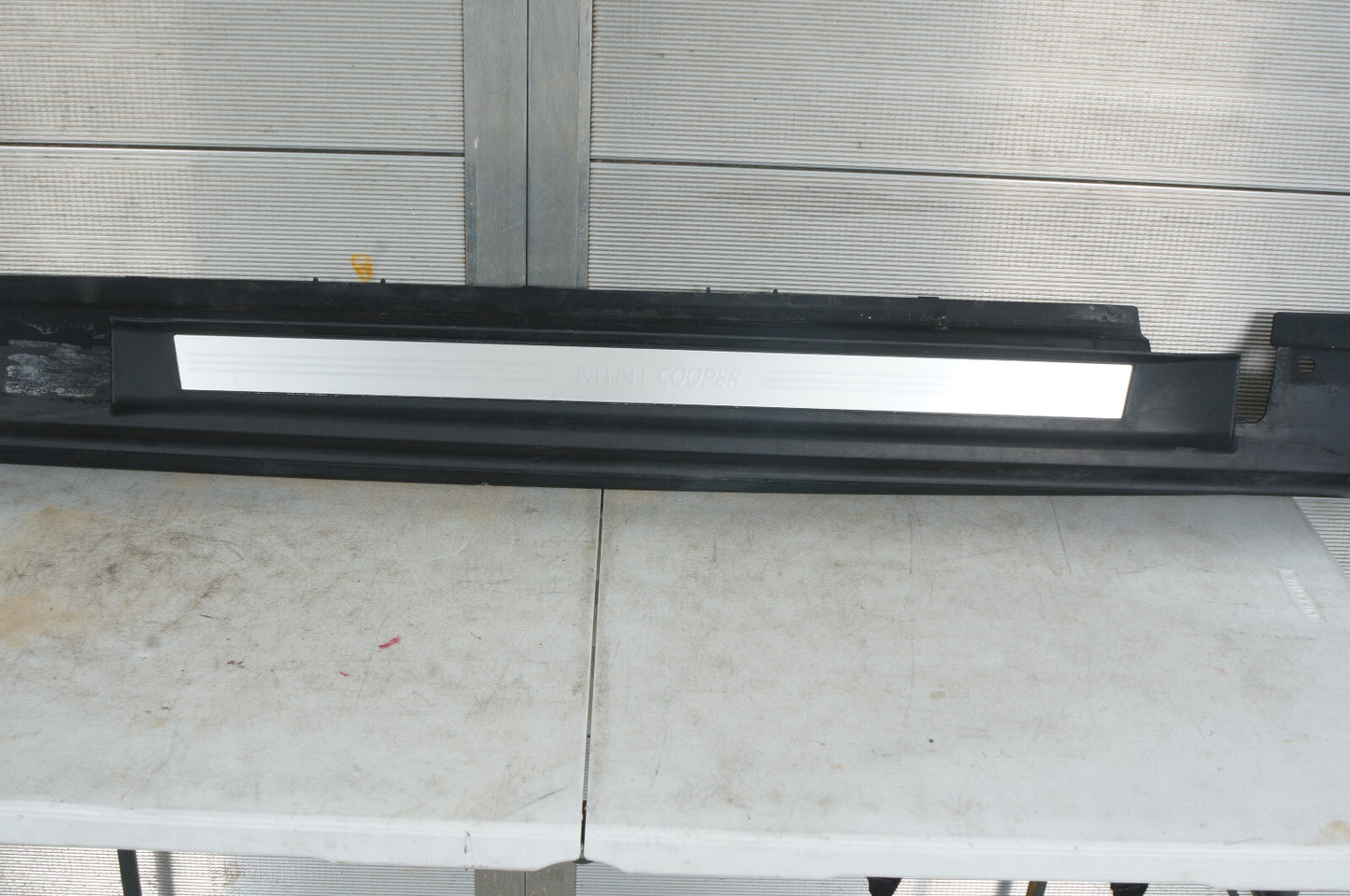 07-15 MINI COOPER S R57 RIGHT PASSENGER SIDE SKIRT ROCKER PANEL TRIM 7147916 OEM