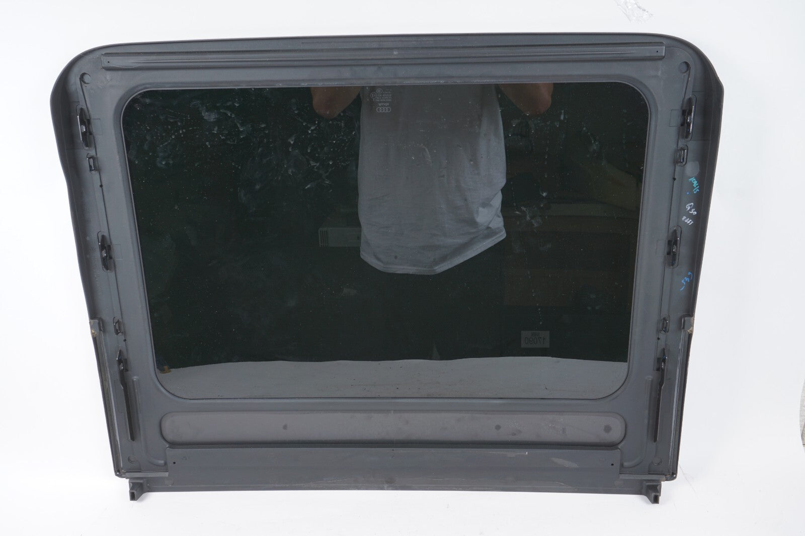 11-17 AUDI A8L REAR PANARAMIC SUNROOF GLASS OEM
