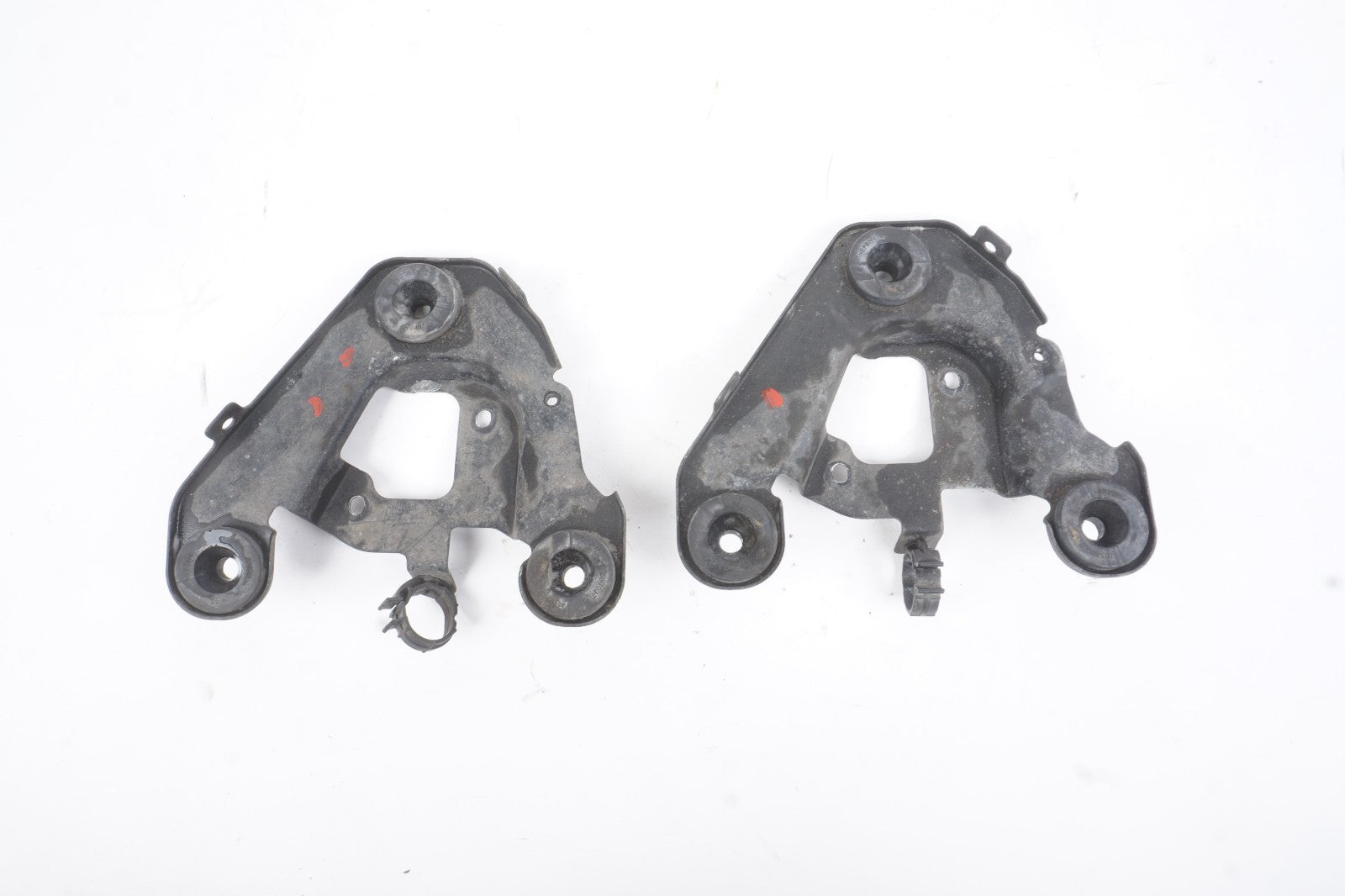 2014-2019 Maserati Ghibli Air Box Mount Bracket Left & Right OEM
