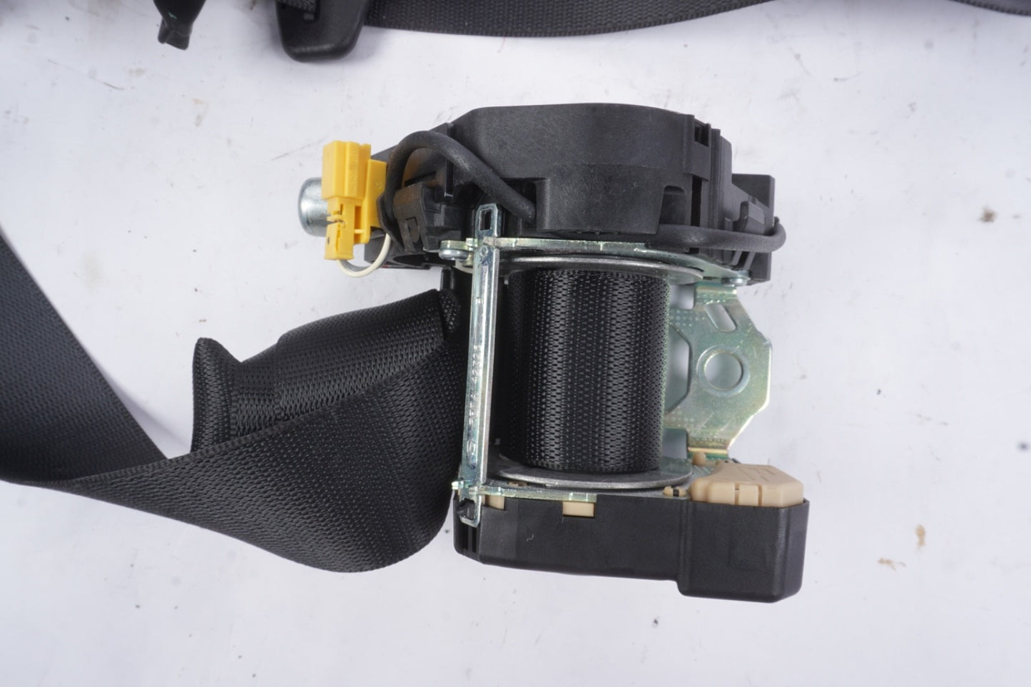 07-13 Mercedes W221 S550 S400 S450 Seat Belt Rear Left Driver Side Black OEM