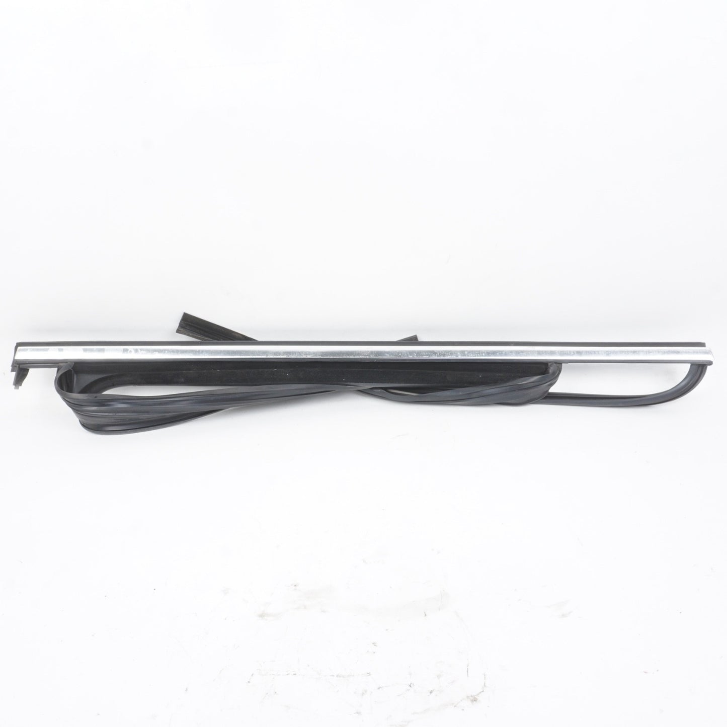 2020 - 2025 MERCEDES-BENZ GLB250 EQB REAR LEFT SIDE DOOR UPPER TRIM MOLDING SEAL