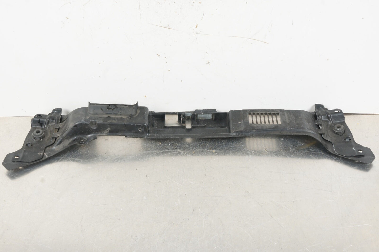 06-13 VOLVO C70 FRONT LOWER RADIATOR CORE SUPPORT BRACKET PLATE, OEM