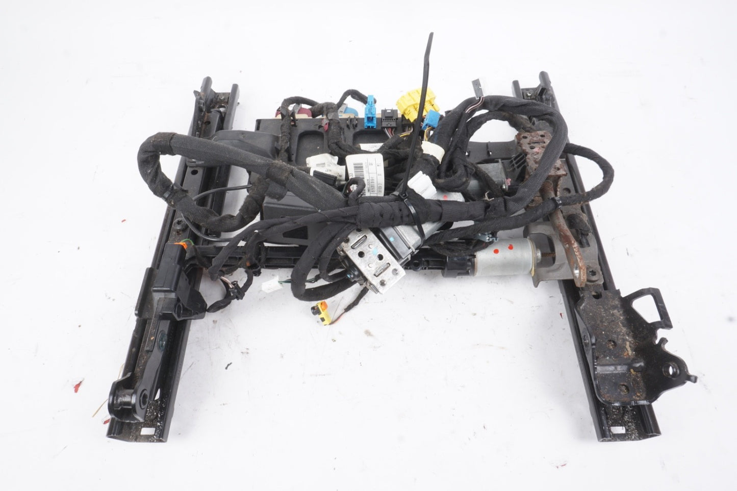 2013 - 2016 Mercedes GL450 X166 Front Right Lower Seat Track Frame OEM
