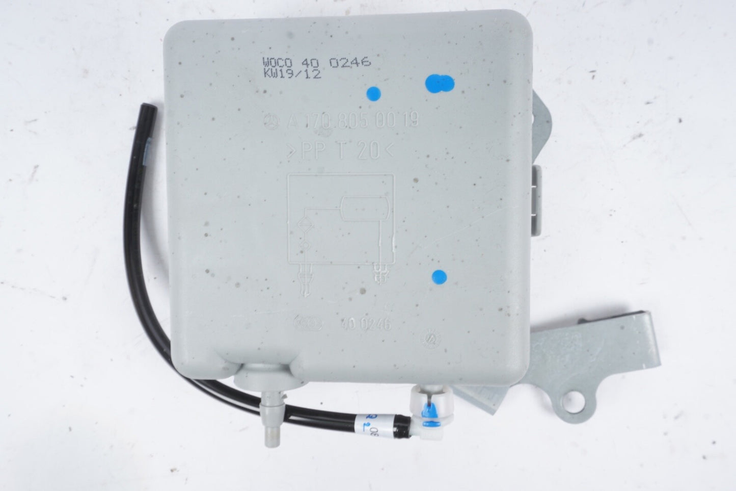2012 - 2017 OEM Mercedes W222 S550 S600 E63 Vacuum Valve Pump Control Unit