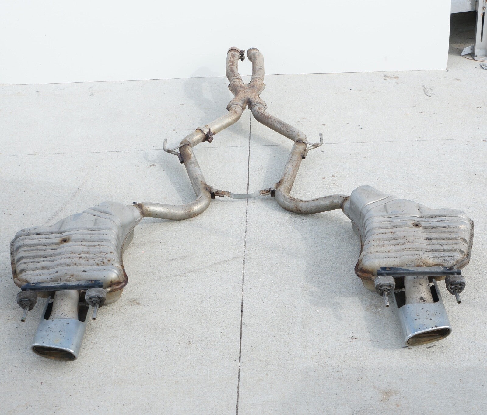 07-10 Mercedes W216 CL550 Left & Right Exhaust Muffler Mufflers Tips OEM