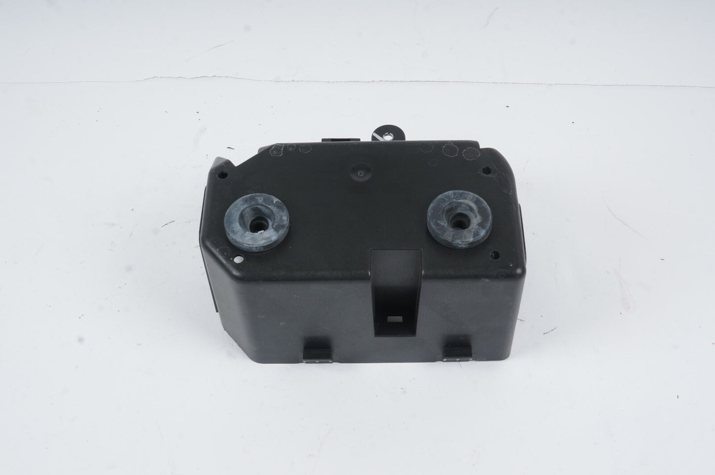 2010 - 2020 Bentley Mulsanne Fuse Relay Junction Box Cover Housing 3y0937405