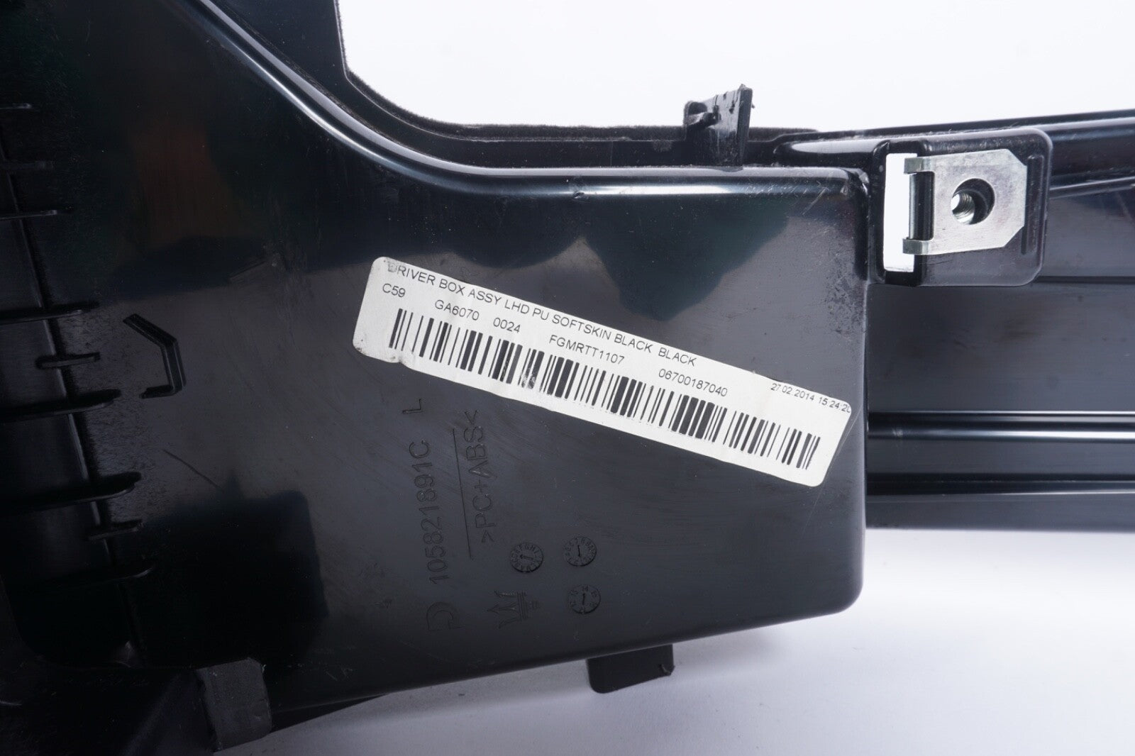 2014-2016 MASERATI GHIBLI M157 OEM LEFT DASHBOARD STORAGE COMPARTMENT 6700187040