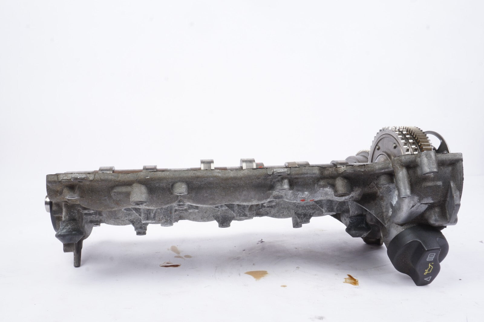 2008 - 2011 Mercedes Benz C350 E350 3.5l V6 M272 Camshaft Valve Cover Right OEM