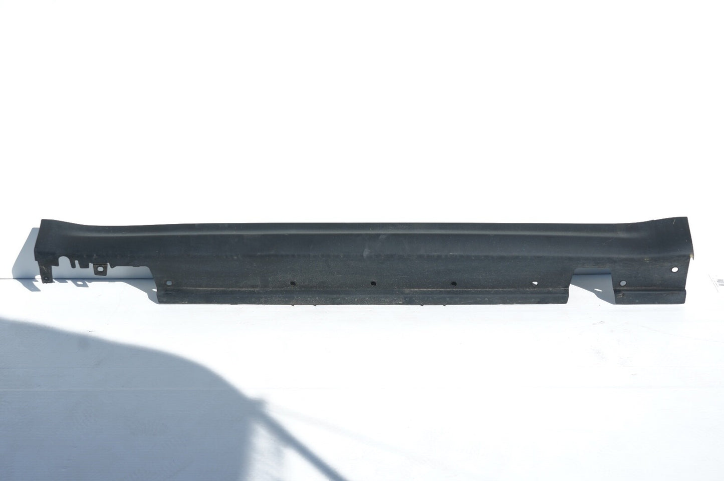 2011-2014 MINI COOPER R56 RIGHT PASSENGER SIDE SKIRT ROCKER PANEL TRIM OEM