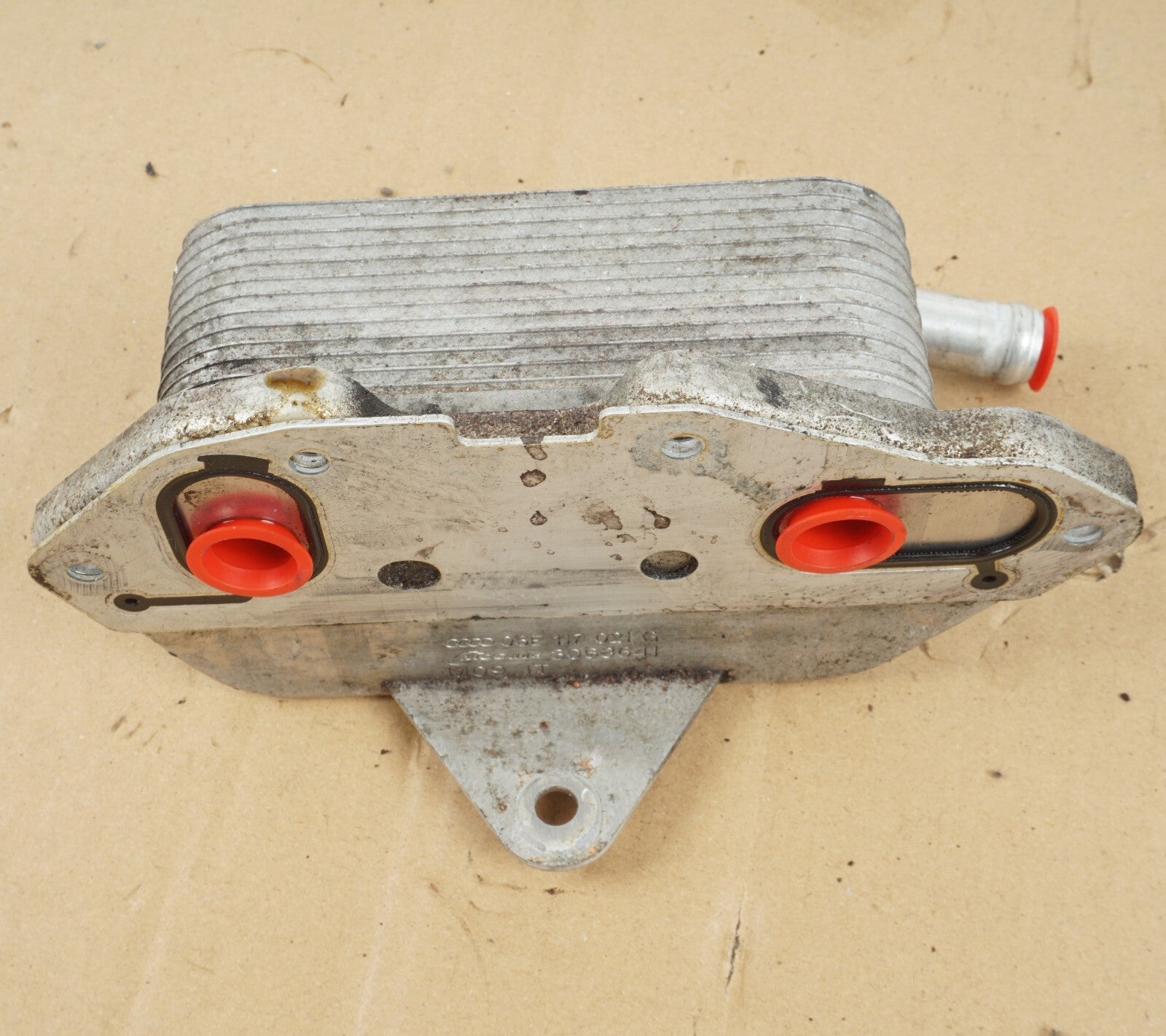 2012 - 2015 AUDI A7 3.0L ENGINE OIL COOLER HEAT EXCHANGER 06E117021G OEM