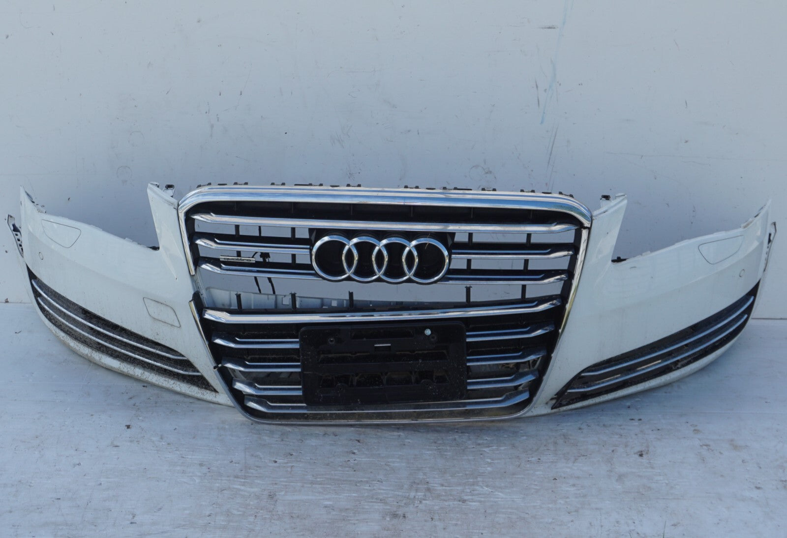 2011 - 2014 AUDI A8 A8L FRONT BUMPER COVER ASSEMBLY OEM