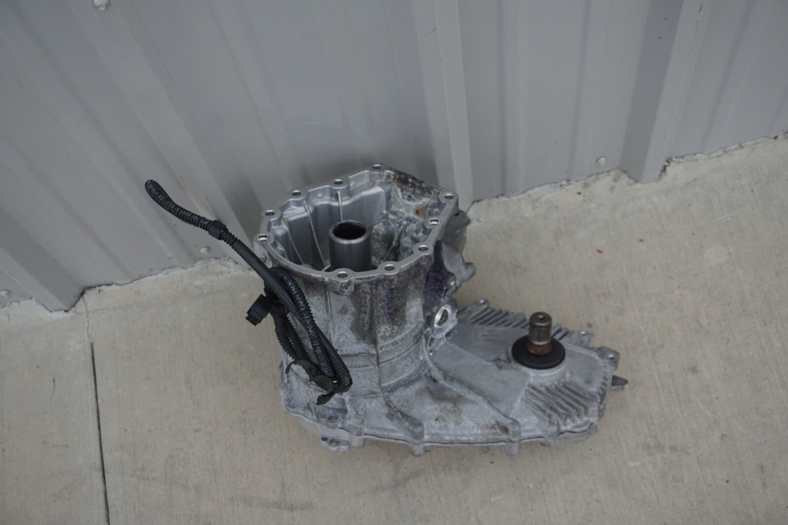11-18 Porsche Cayenne 958 4.8l Transfer Case 958341042D   OEM