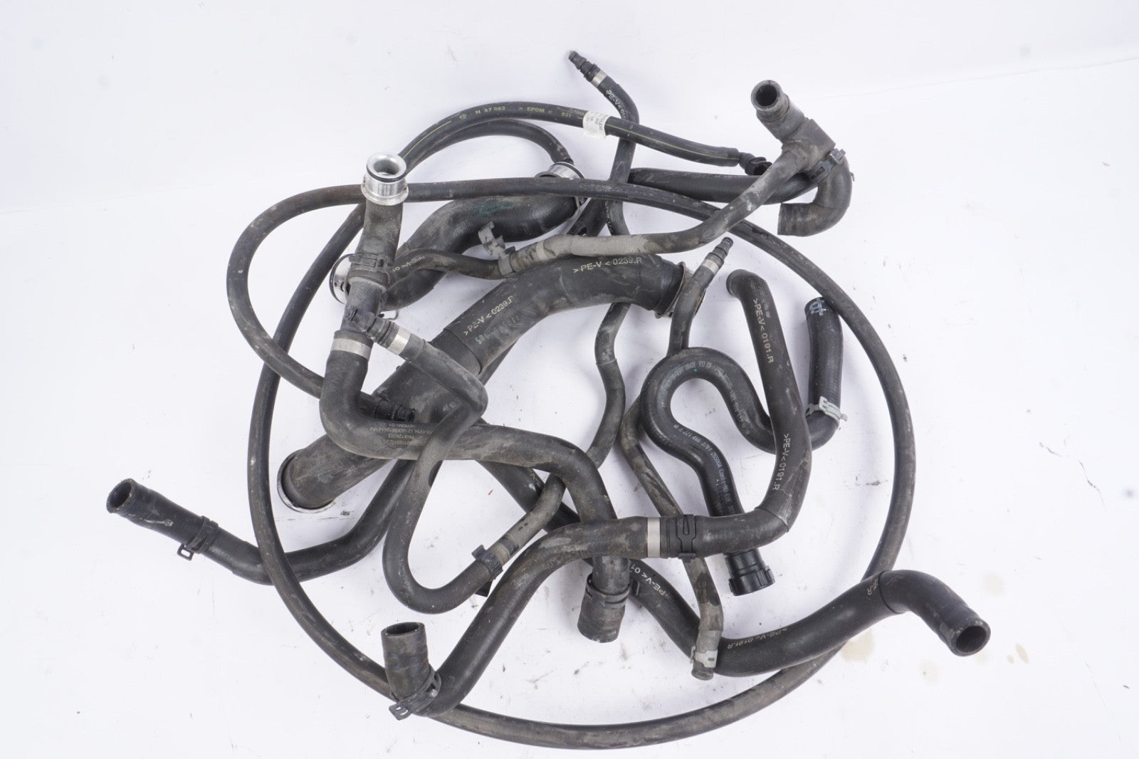 12-13 Mercedes W221 S63 AMG CL550 S550 Engine Radiator Cooling Hose Line OEM