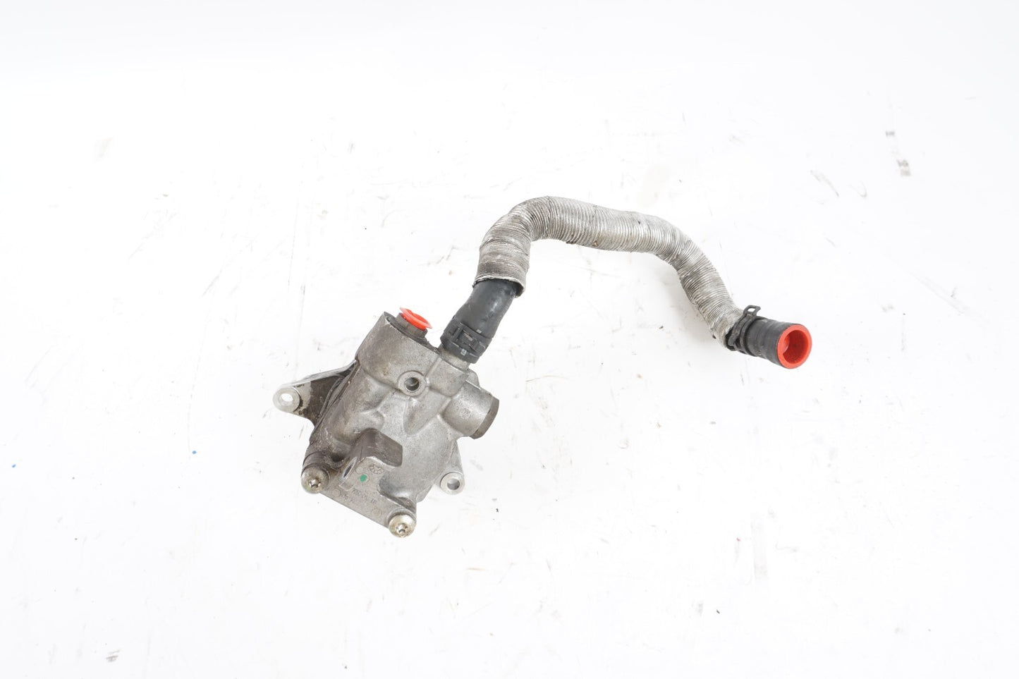 2011-2016 PORSCHE CAYENNE Power Steering Pump 97034704904 OEM