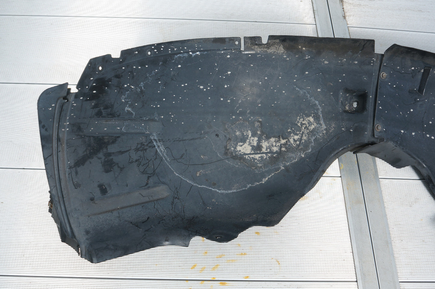 2010 2011 Mercedes-Benz ML450 FRONT LEFT DRIVER SPLASH GUARD FENDER LINER OEM
