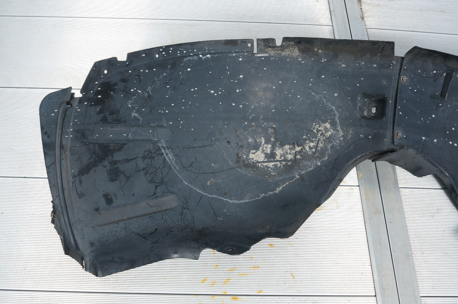 2010 2011 Mercedes-Benz ML450 FRONT LEFT DRIVER SPLASH GUARD FENDER LINER OEM