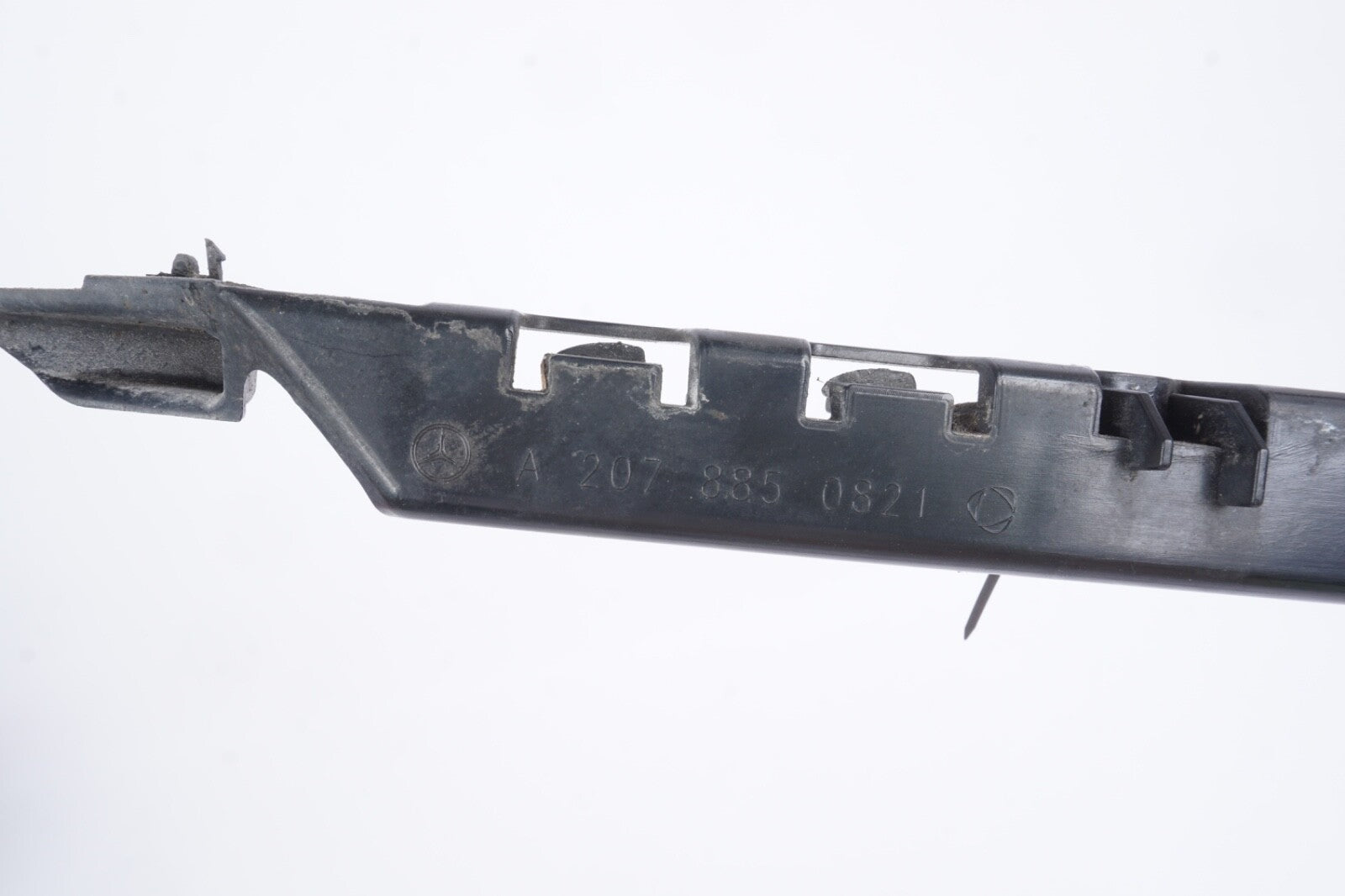 10-13 Mercedes W207 E350 E550 Rear Bumper Bracket Left & Right OEM