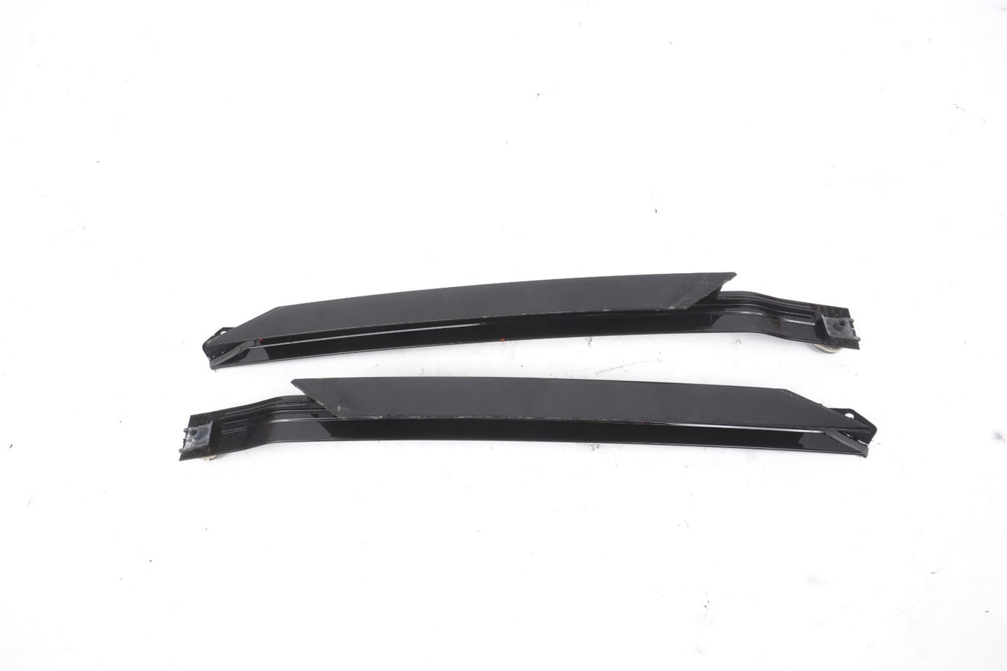 10-17 Mercedes E350 W207 Coupe Rear Quarter Glass Division Bar Molding LH&RH OEM