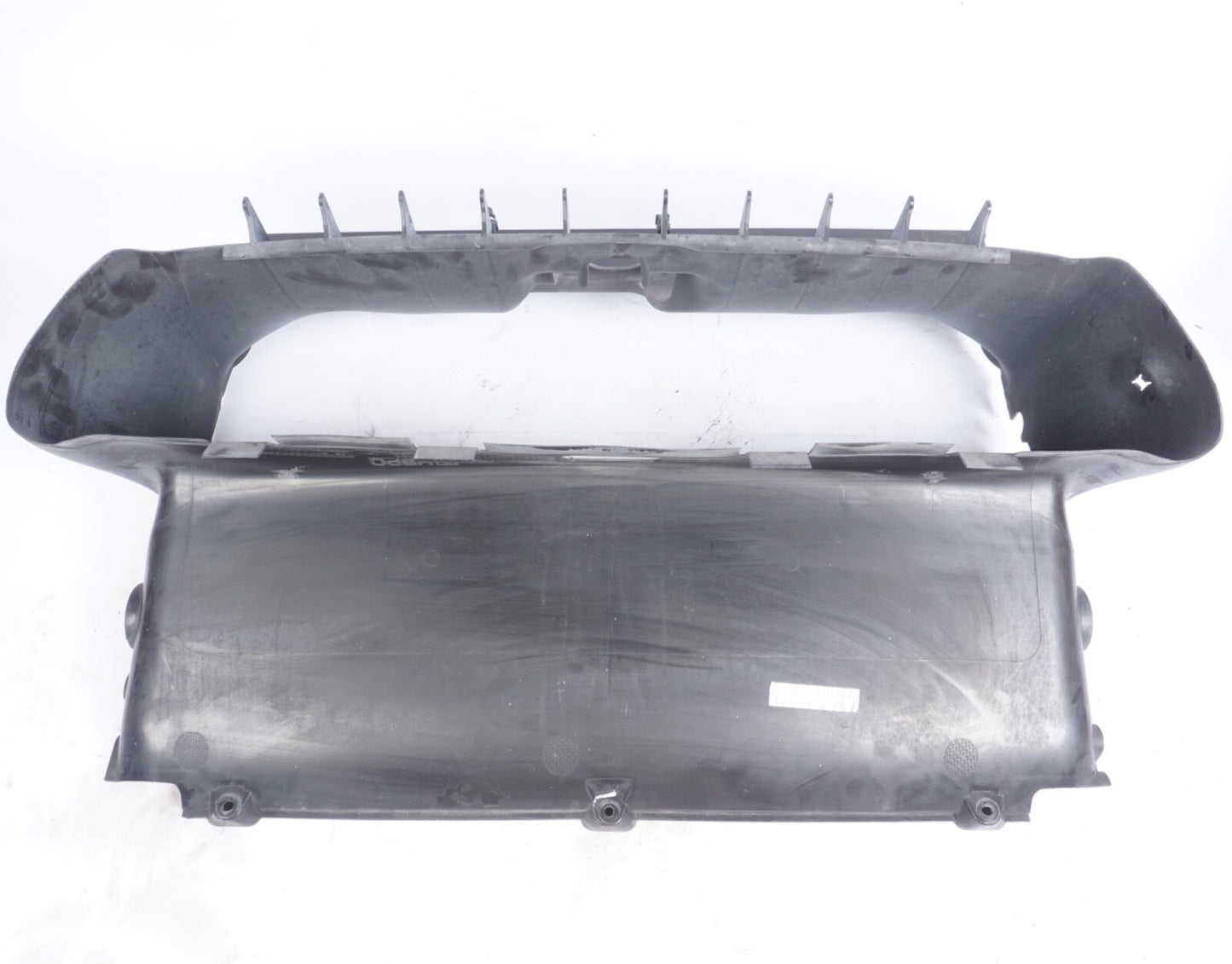 2011 - 2017 PORSCHE CAYENNE RADIATOR SHUTTER GRILLE ASSEMBLY 7P5121293C