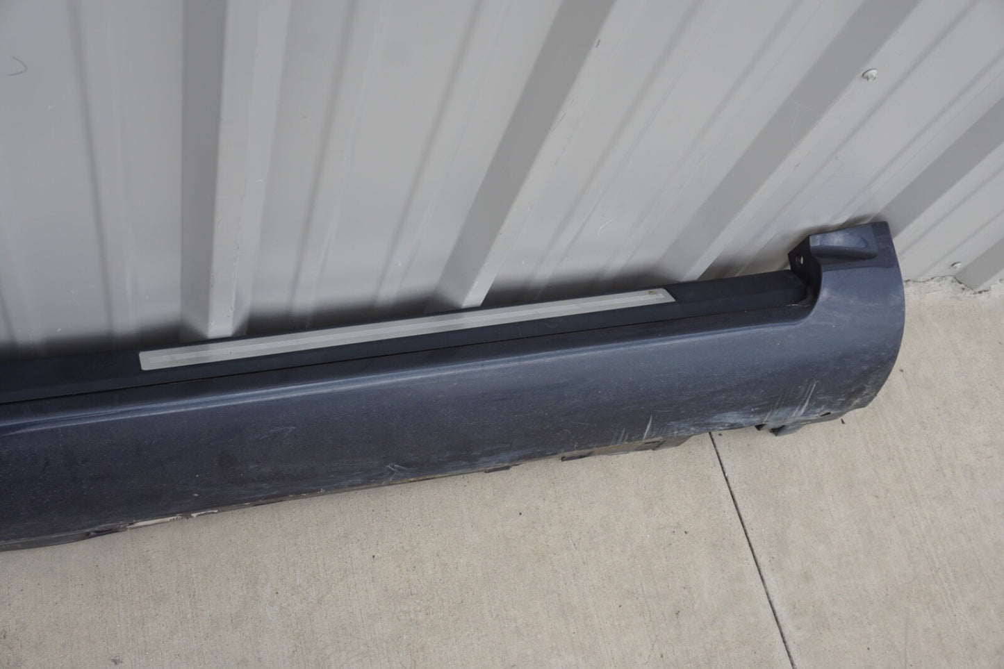 04-10 AUDI A8 Quattro L Right-Passenger Side Rocker Panel Skirt Molding OEM