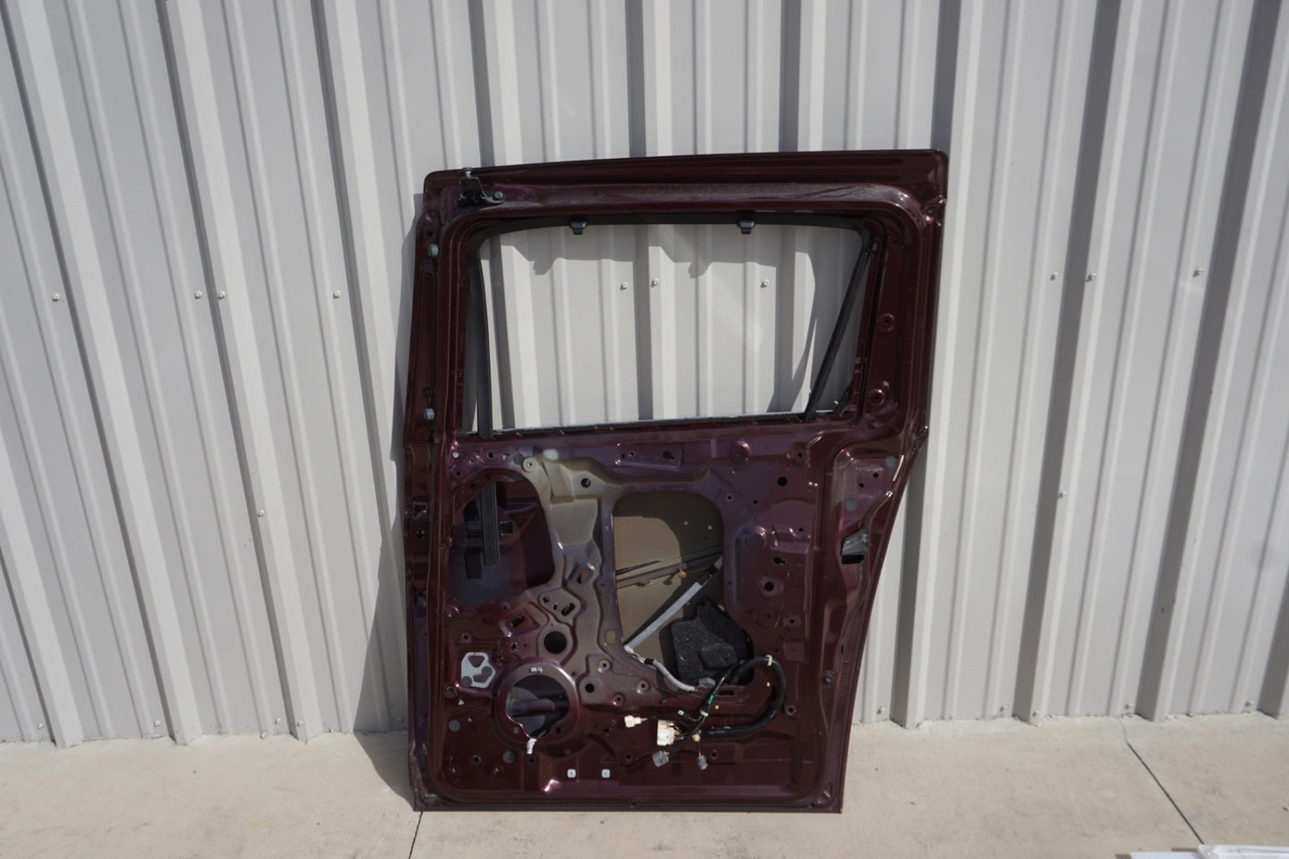 2011 - 2017 HONDA ODYSSEY REAR RIGHT PASSENGER SIDE SLIDING DOOR SHELL OEM