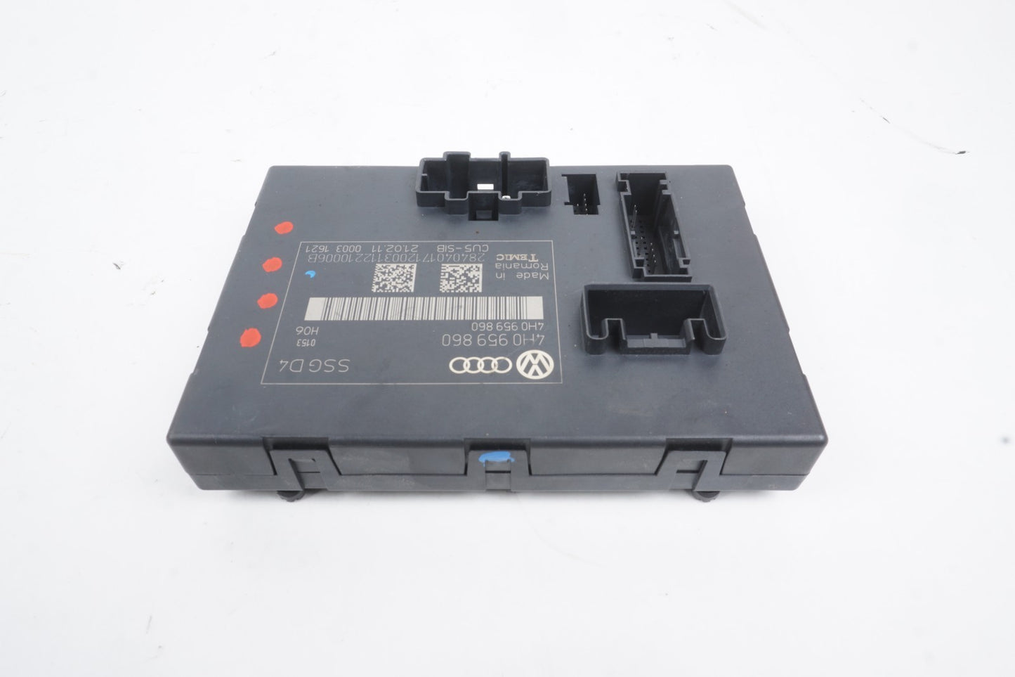 2011-2018 Audi A8 S8 Rear Seat Control Module Right Passenger Side OEM