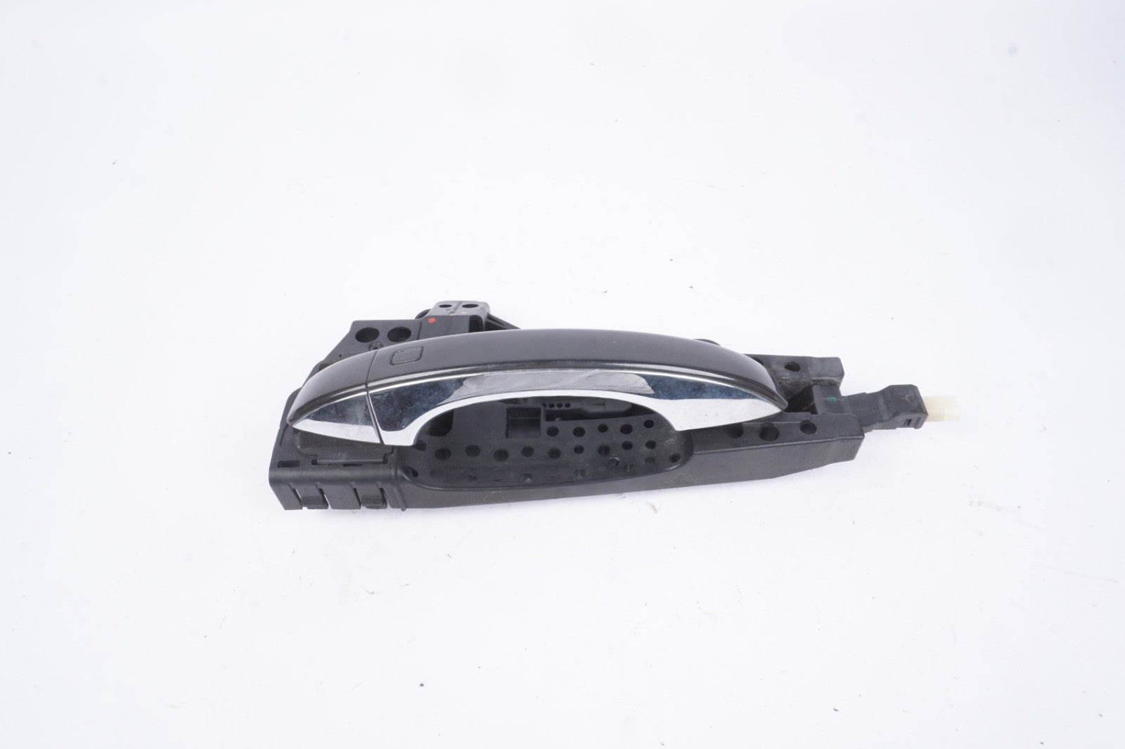2011 - 2014 AUDI A8 L REAR LEFT DRIVER SIDE DOOR EXTERIOR HANDLE OEM