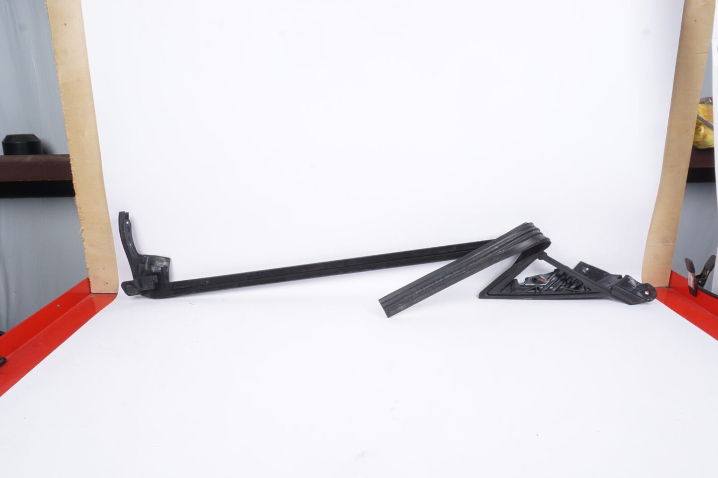 2021 - 2025 BMW 430i M440 M4 COUPE CONVERTIBLE LEFT DOOR SEAL GASKET