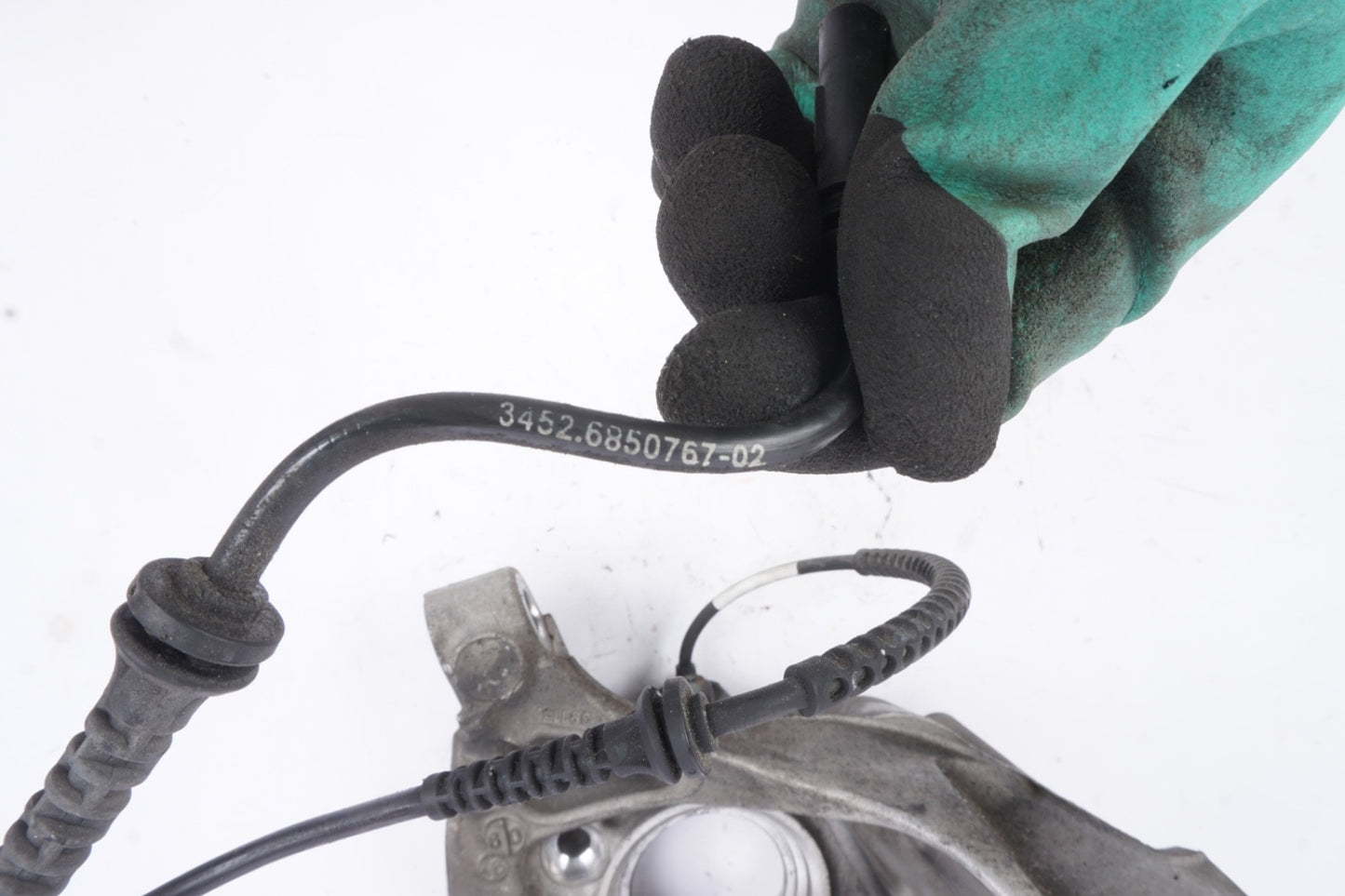 2018 - 2023 BMW X2 - Front LEFT Spindle Knuckle 6876853