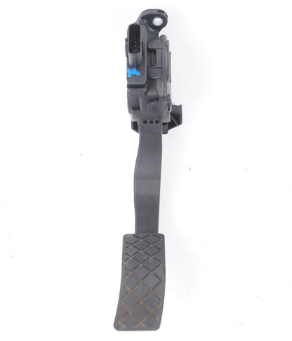 2012-2018 AUDI A6 A7 A8 - GAS Pedal / Accelerator Module OEM 8K1723523A