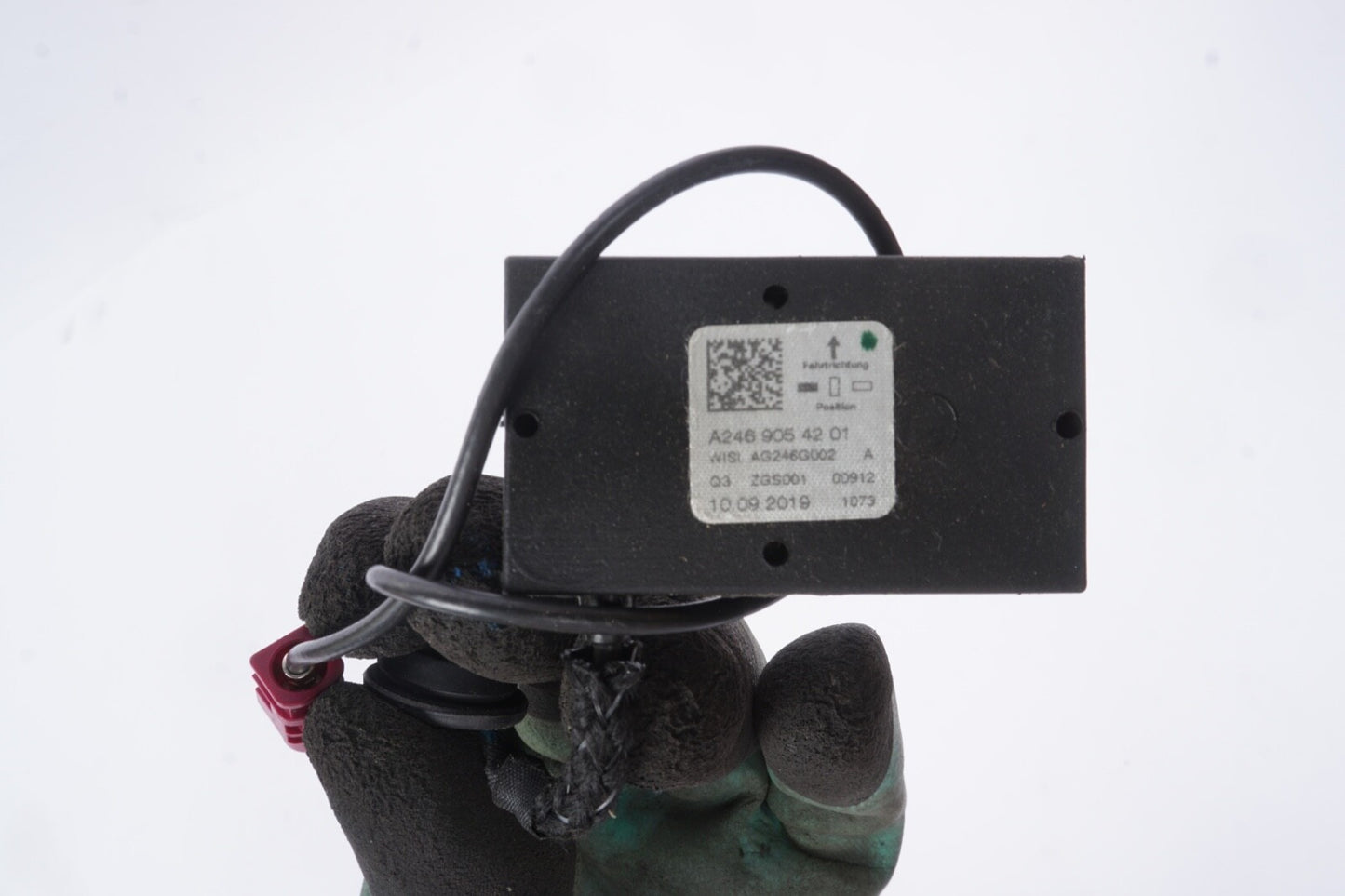 2015 - 2020 MERCEDES GLA250 X156 RADIO ANTENNA CONTROL MODULE OEM