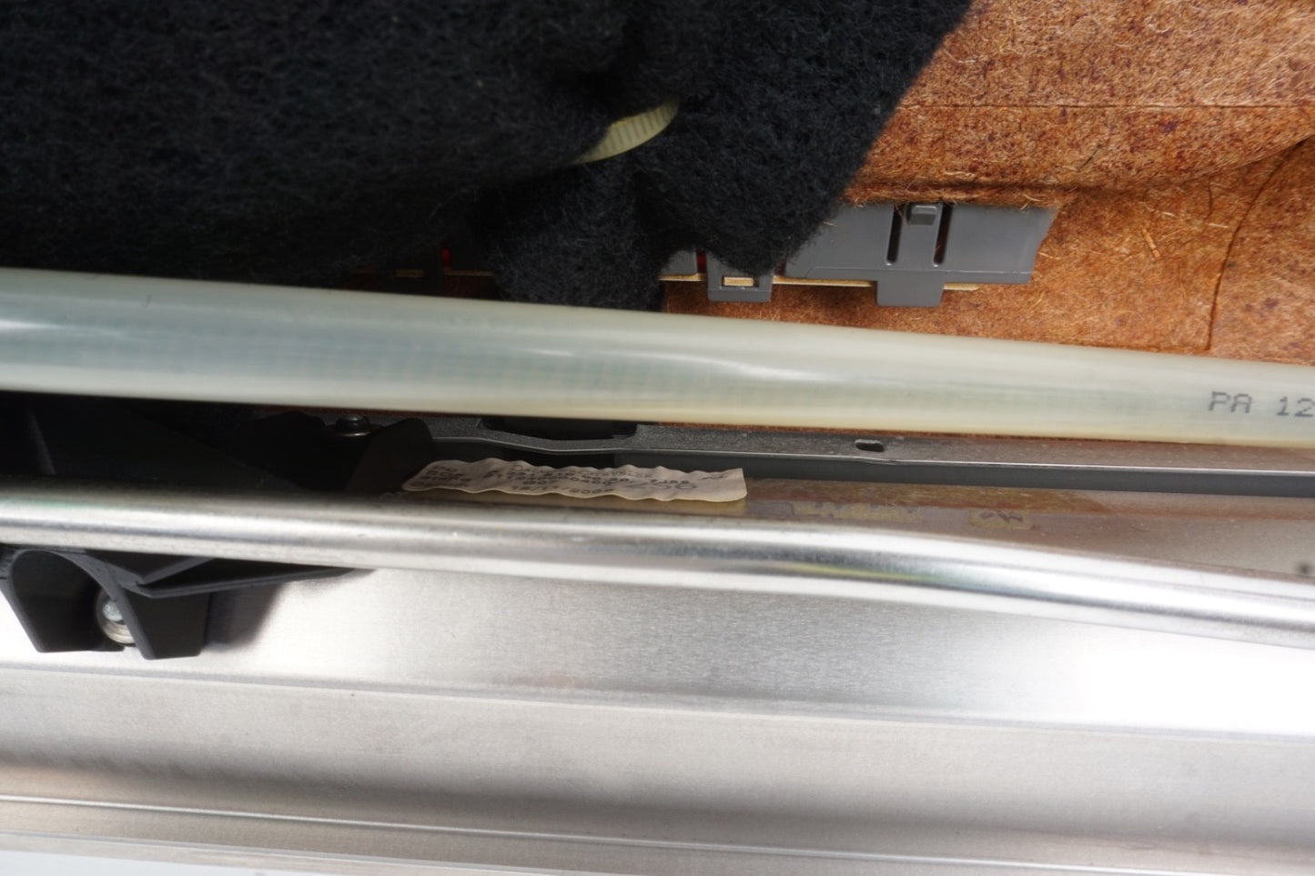2007 - 2013 Mercedes S550 Rear Window Sun Shade Curtain Screen OEM