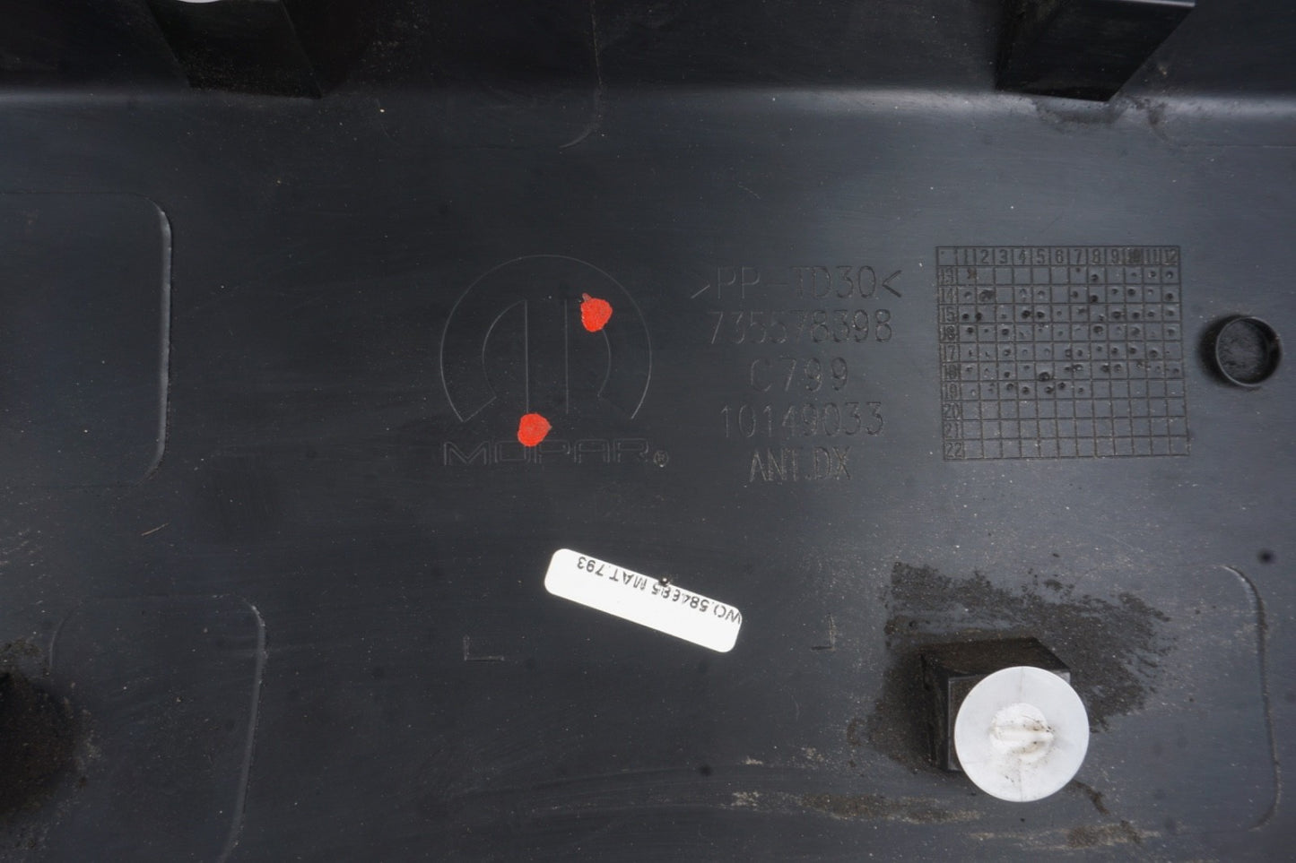 2016 - 2021 Jeep Renegade Front Right Door Trim Molding Panel OEM