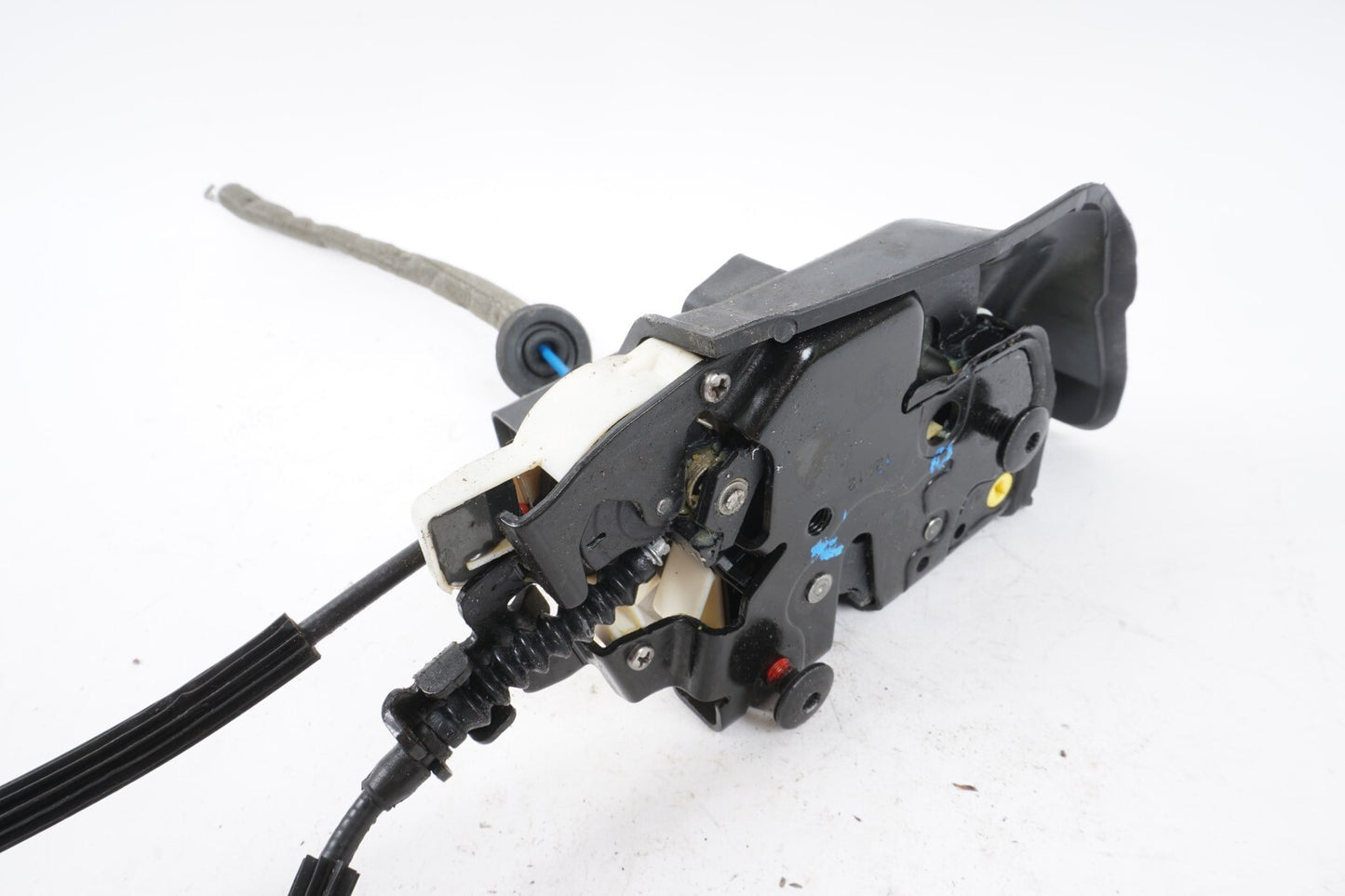 11-17 AUDI A8L REAR LEFT DRIVER SIDE DOOR LOCK ACTUATOR & ASSIST MOTOR OEM