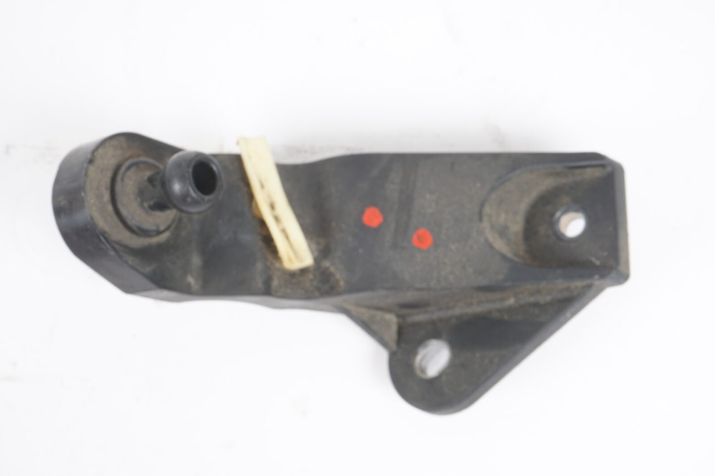 11-17 AUDI A8L A8 Right Engine Air Intake Bracket 4H0133570A OEM