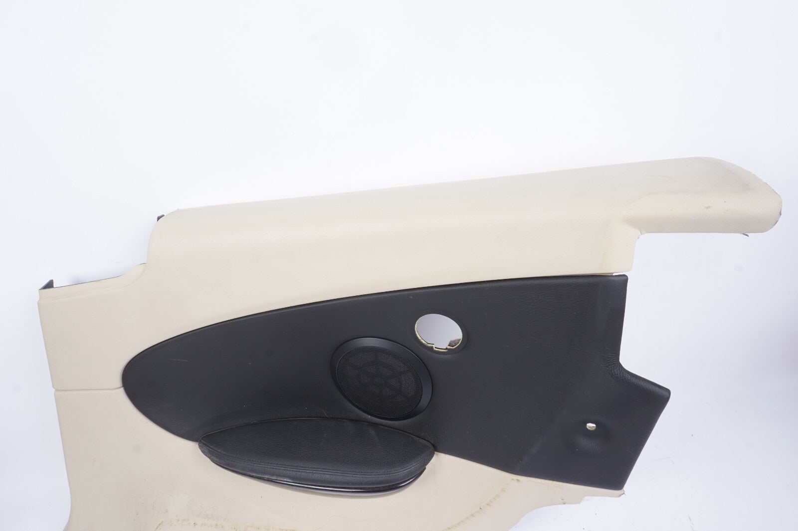 2006 - 2010  BMW 650i E63 E64 Rear Right Passenger Side Quarter Panel Trim OEM