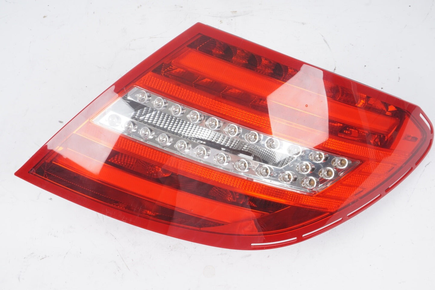 12-14 Mercedes W204 C250 C300 C350 Tail Light Lamp LED Right Passenger Side OEM