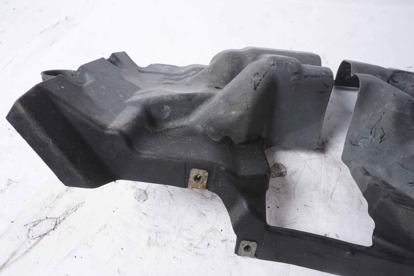 2012-2018 BMW 650I - Right Steering RACK / GEAR Cover 7185170