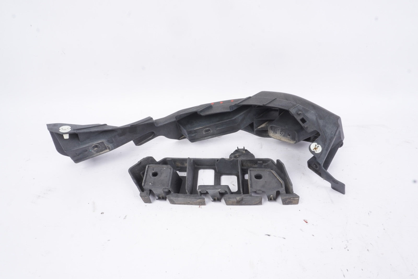 2011 - 2014 Porsche Cayenne 958 Rear Right Passenger Bumper Mount Bracket OEM
