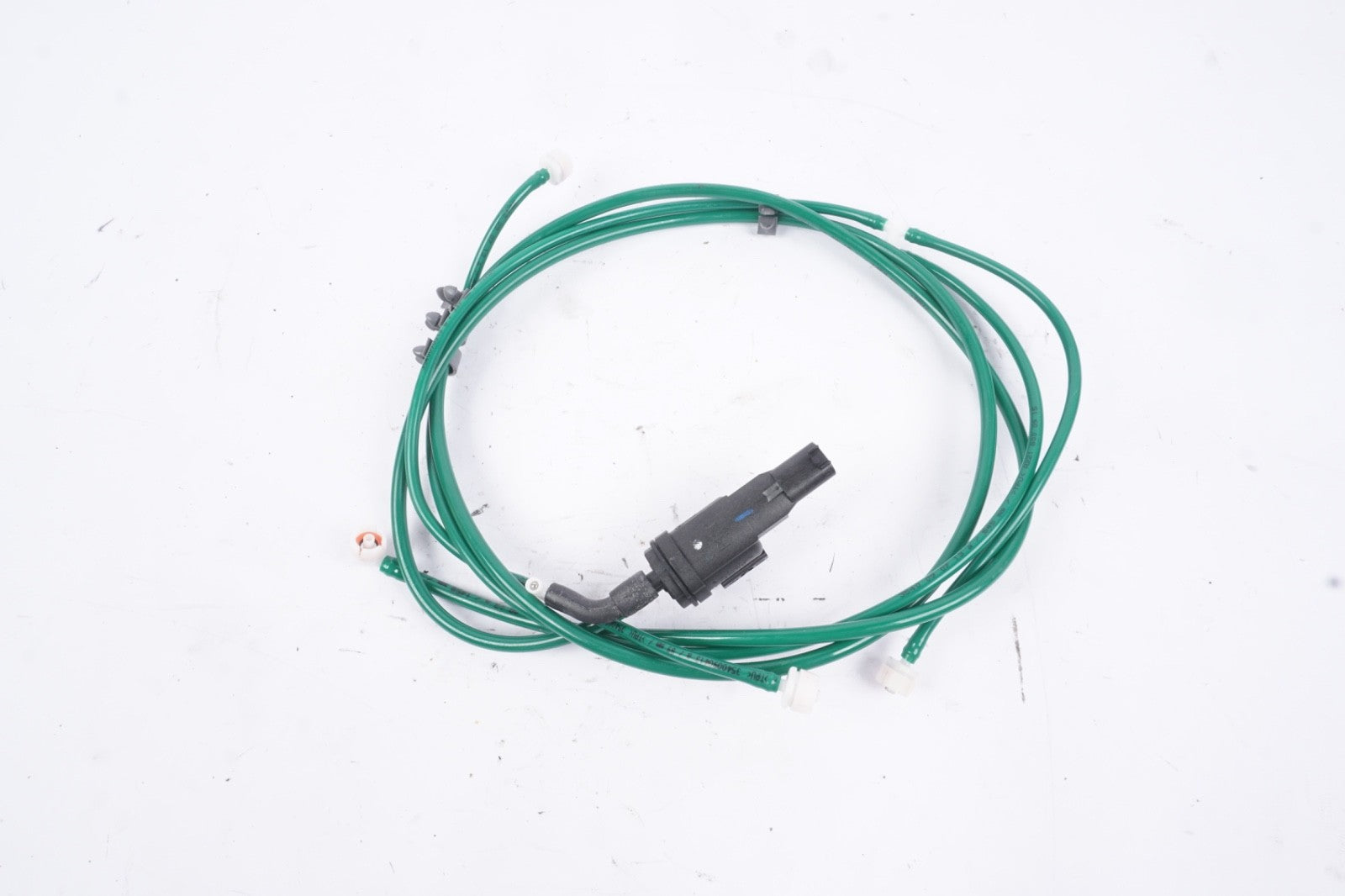 07-13 Mercedes W221 S550 S600 S63 S65 Rear Headrest Vacuum Hose Line OEM